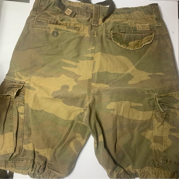 Abercrombie & Fitch vintage men's 34 Tan Camouflage Cargo Shorts, rugged ,cotton - Picture 13 of 16